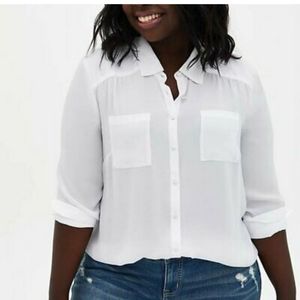 TORRID 3X Blouse White Button Front Madison Shirt Layering Top Pockets Plus NWT